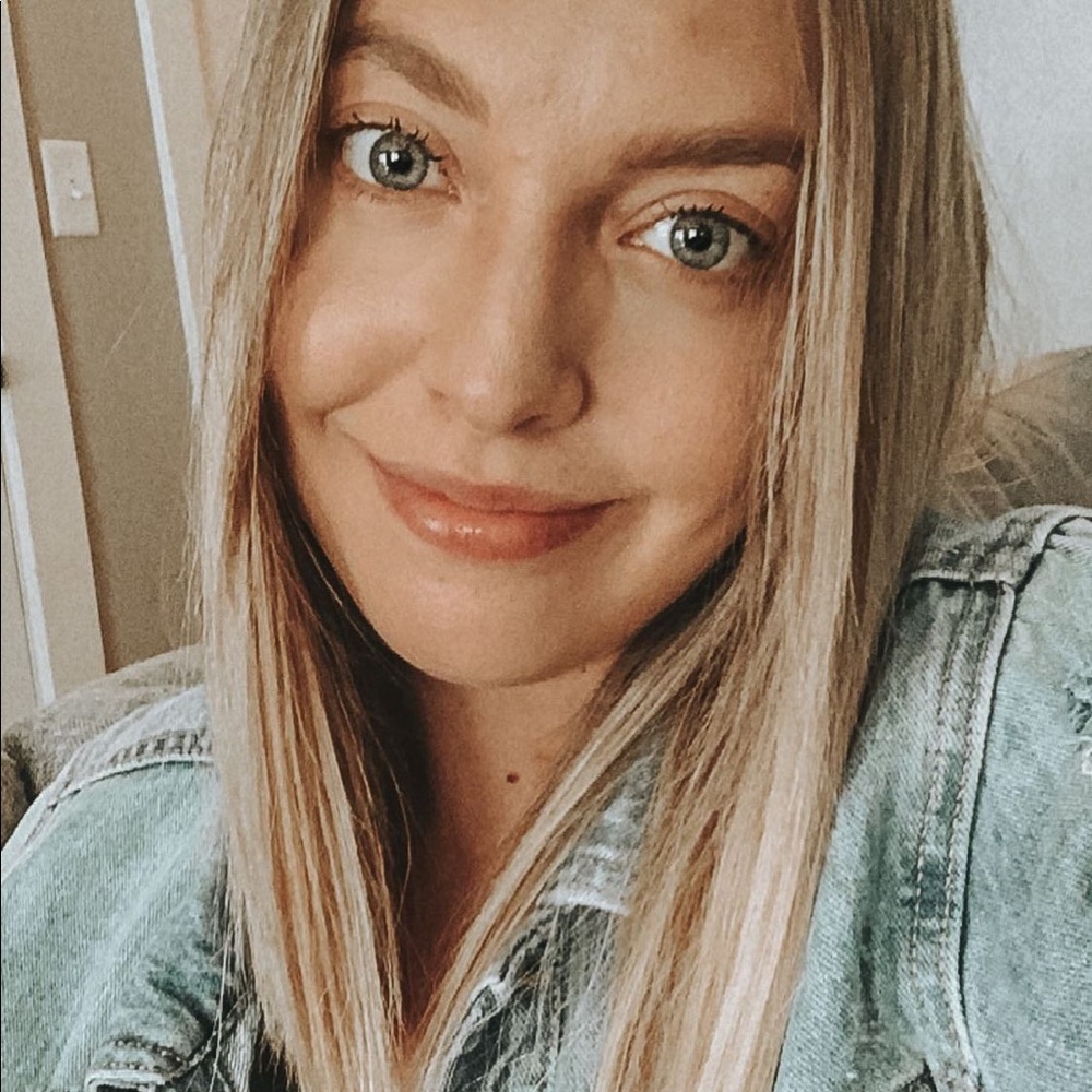Meet your Posher, Kenzie